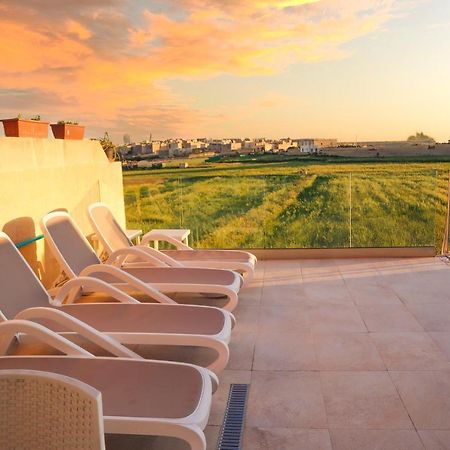 Inni Holiday Home With Infinity Pool Għarb Εξωτερικό φωτογραφία