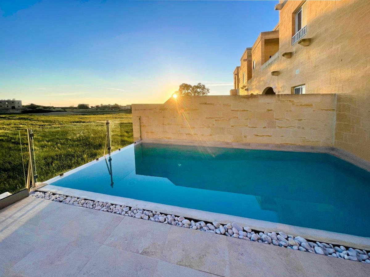 Inni Holiday Home With Infinity Pool Għarb Εξωτερικό φωτογραφία