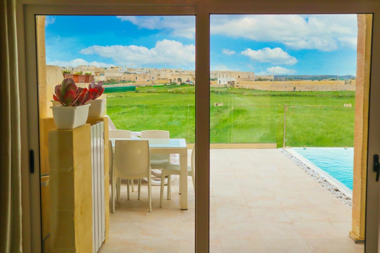 Inni Holiday Home With Infinity Pool Għarb Εξωτερικό φωτογραφία